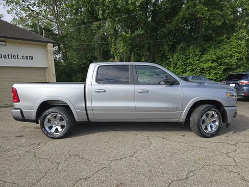 Used 2025 RAM 1500 Big Horn RWD image 8