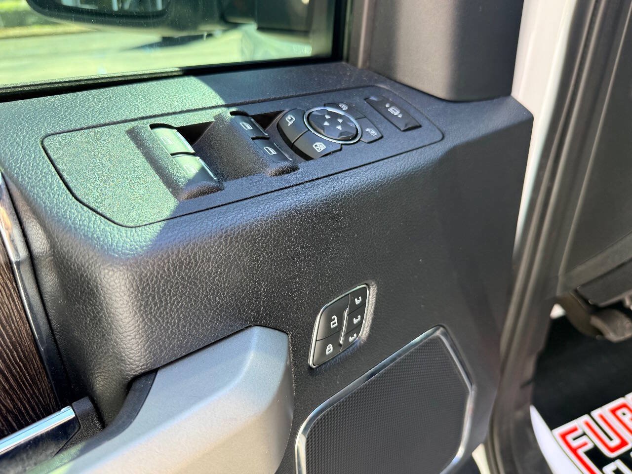 Used 2020 Ford F250 Lariat w/ Lariat Ultimate Package AWD/4WD image 21