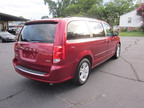 Used 2011 Dodge Grand Caravan Crew w/ Entertainment Group 1 FWD image 6