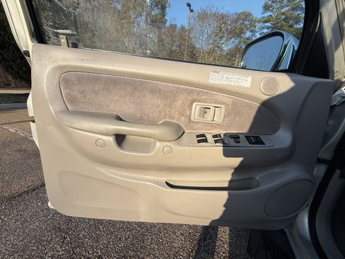 Used 2002 Toyota Tacoma PreRunner image 17