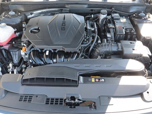 Used 2025 Hyundai Sonata SEL FWD image 18