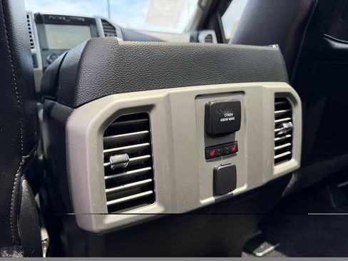 Used 2015 Ford F150 Lariat w/ Equipment Group 502A Luxury AWD/4WD image 20