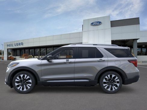 New 2026 Ford Explorer Platinum w/ LUX Leather Package AWD/4WD image 3