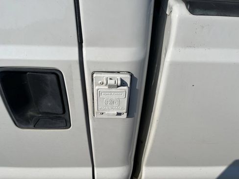 Used 2004 Ford F250 Lariat AWD/4WD image 12