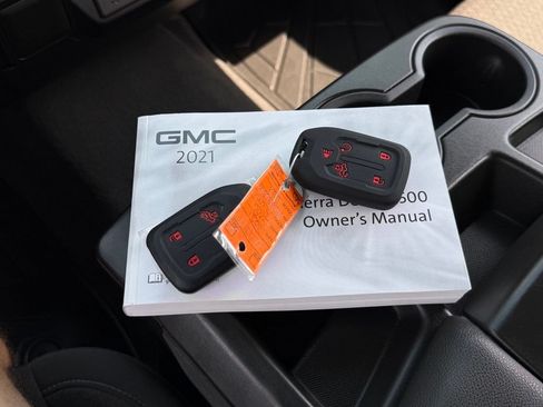 Used 2021 GMC Sierra 1500 Elevation AWD/4WD image 4