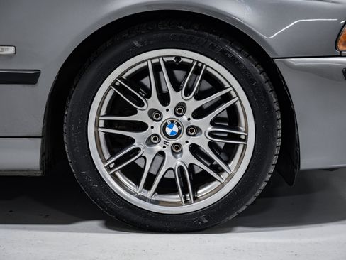 Used 2003 BMW M5 image 12
