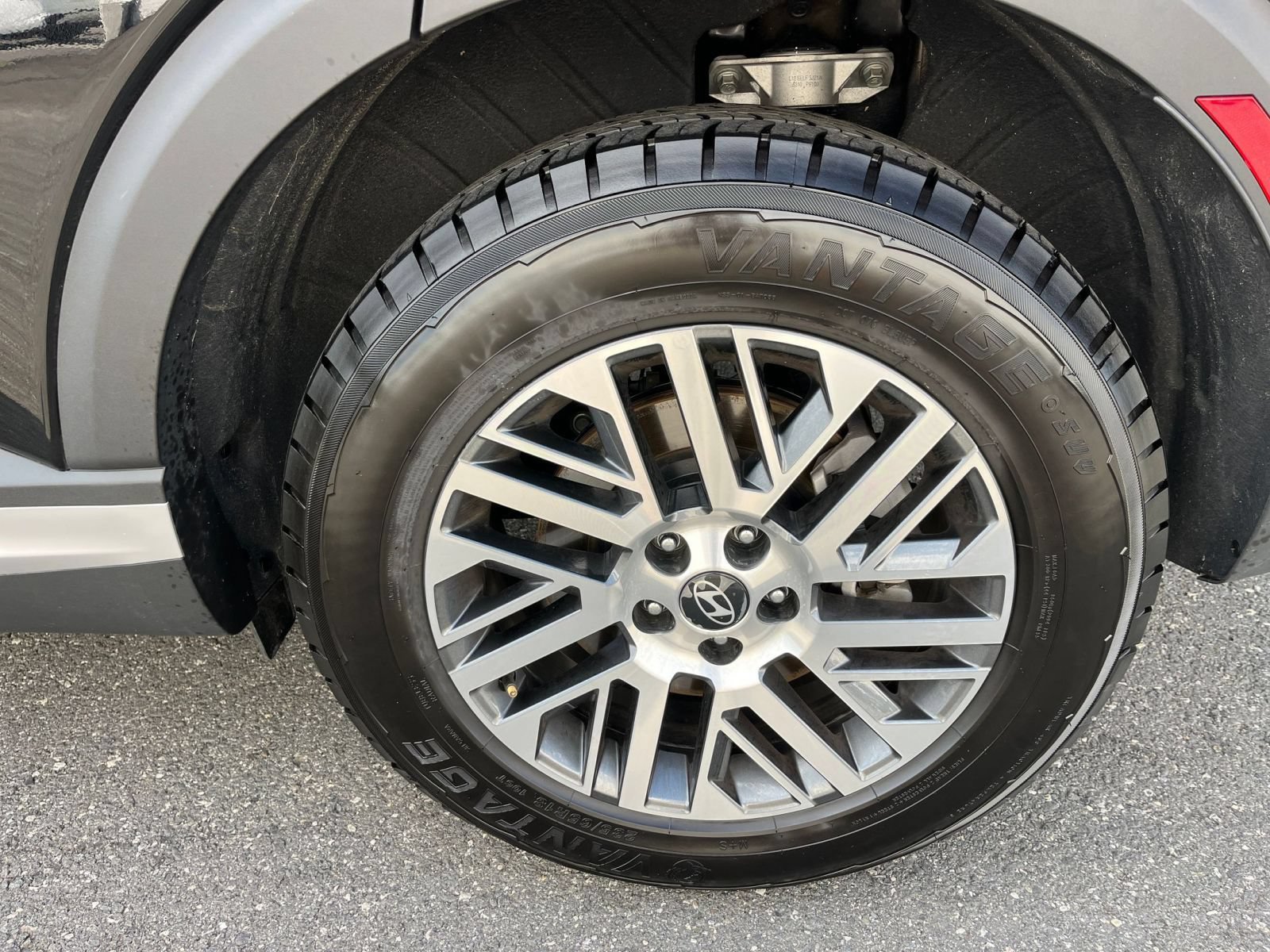 Used 2026 Hyundai Palisade SEL FWD image 32