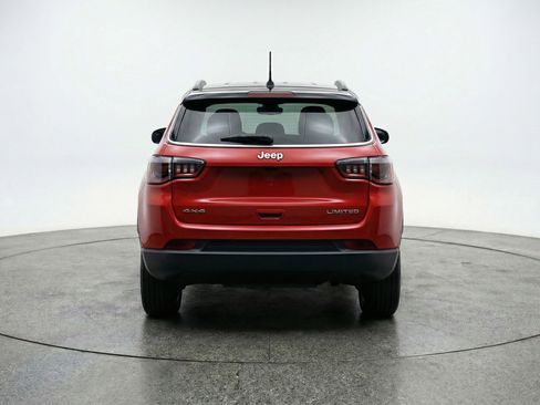 Used 2025 Jeep Compass Limited image 7