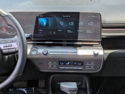 Used 2024 Hyundai Kona SEL FWD image 20