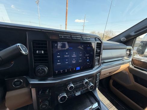 Used 2024 Ford F250 Lariat w/ Lariat Ultimate Package image 13