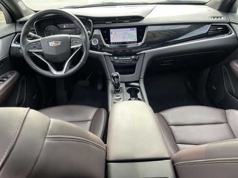 Certified 2023 Cadillac XT6 Premium Luxury image 15