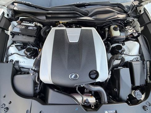 Used 2016 Lexus RC 350 image 9