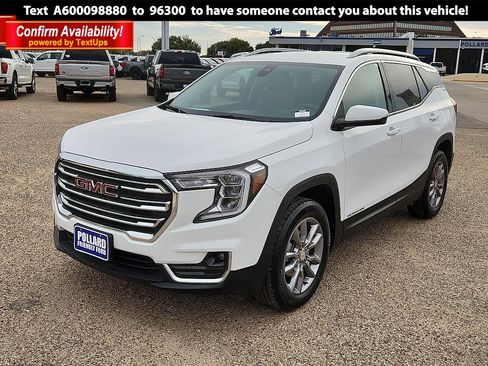 Used 2024 GMC Terrain SLT image 1