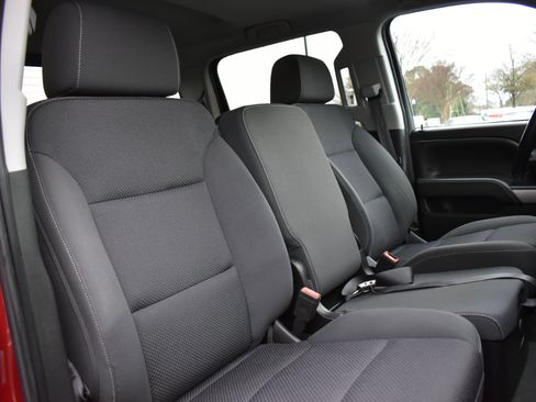 Used 2018 Chevrolet Silverado 1500 LT w/ All Star Edition image 30