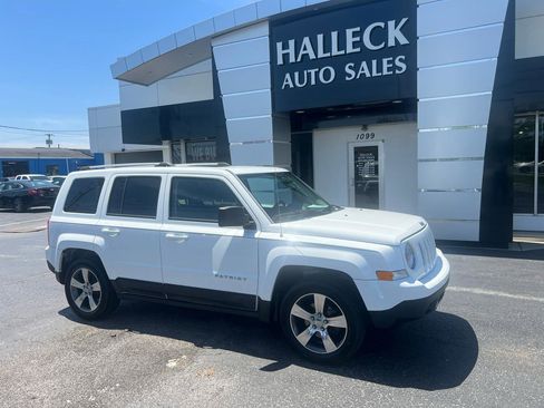 Used 2016 Jeep Patriot High Altitude FWD image 8
