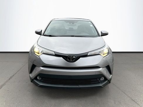 Used 2019 Toyota C-HR Limited image 2