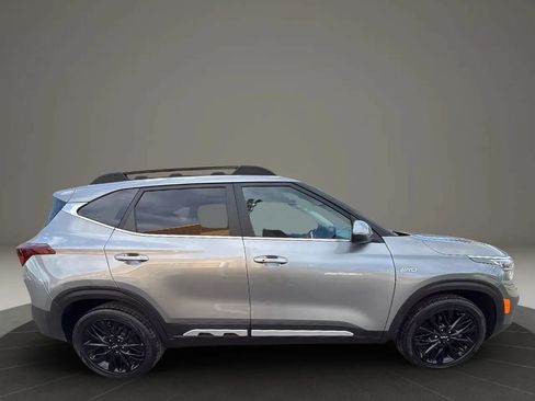 Used 2022 Kia Seltos Nightfall Edition AWD/4WD image 4