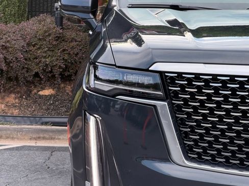 Used 2022 Cadillac Escalade Premium Luxury w/ Performance Package AWD/4WD image 5
