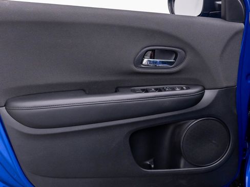 Used 2022 Honda HR-V Sport image 12