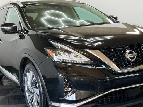Used 2020 Nissan Murano SL w/ Moonroof Package AWD/4WD image 2