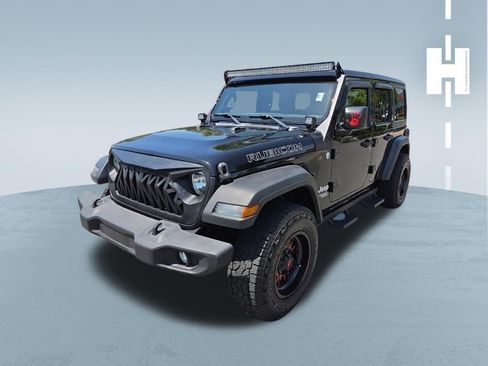 Used 2018 Jeep Wrangler Unlimited Sport S AWD/4WD image 3