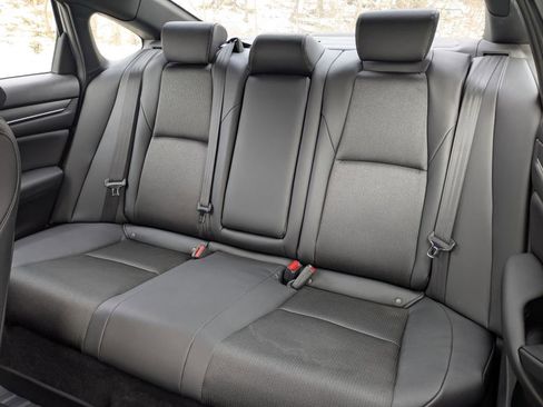 Used 2019 Honda Accord Sport image 29