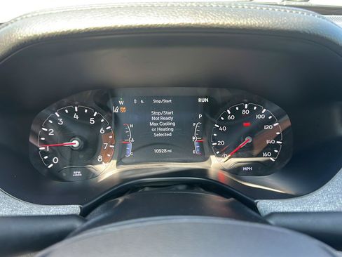Used 2025 Jeep Compass Latitude w/ Convenience Group AWD/4WD image 20