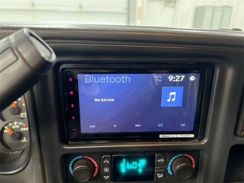 Used 2006 GMC Sierra 3500 SLT w/ Heavy-Duty Power Package image 12