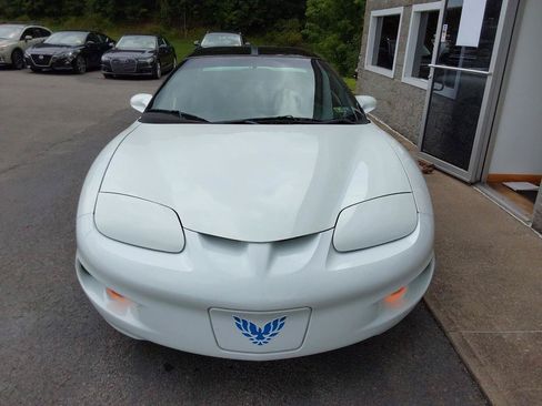 Used 2002 Pontiac Firebird Coupe w/ Opt Pkg RWD image 10
