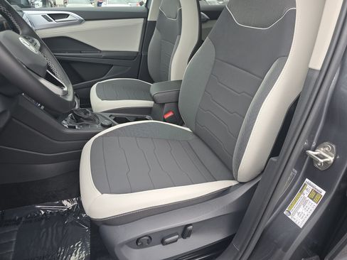 New 2026 Volkswagen Taos SE AWD/4WD image 20