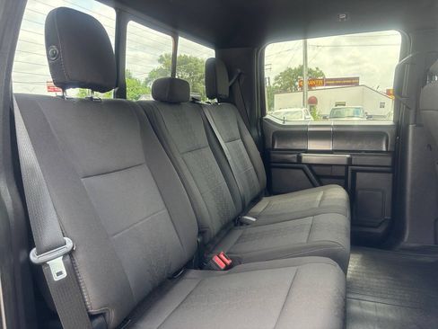 Used 2018 Ford F150 XLT w/ Equipment Group 302A Luxury AWD/4WD image 23