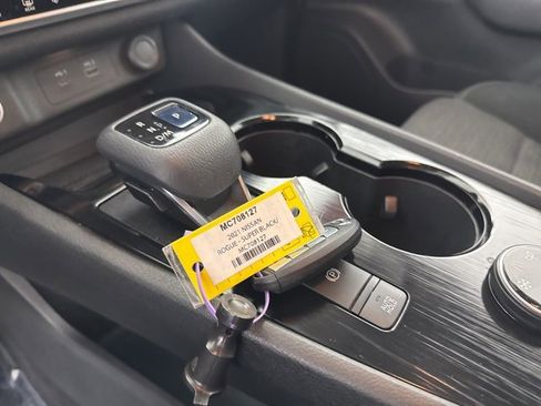 Certified 2021 Nissan Rogue SV image 28