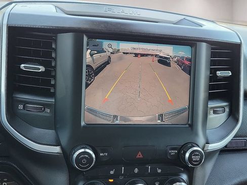 Used 2022 RAM 1500 Big Horn AWD/4WD image 16