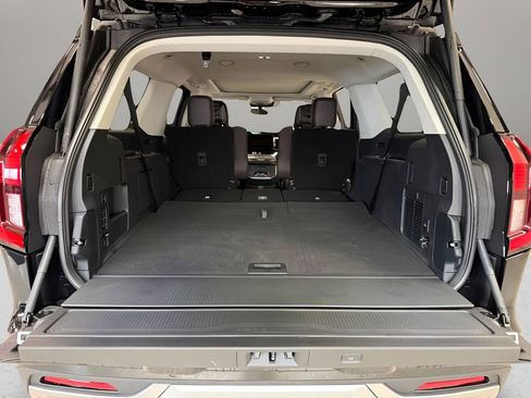 New 2026 Ford Expedition Max Platinum w/ Platinum Ultimate Package AWD/4WD image 14