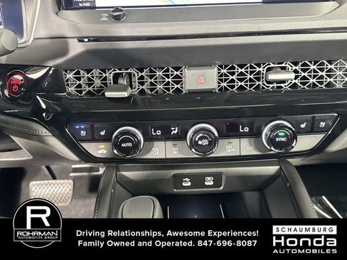Used 2025 Honda Accord Touring image 10