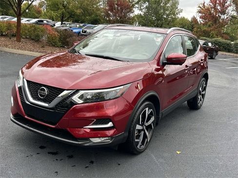 Used 2022 Nissan Rogue Sport SL w/ Premium Package image 8