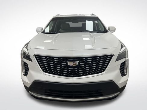 Used 2020 Cadillac XT4 Premium Luxury w/ Enhanced Visibility Package image 11