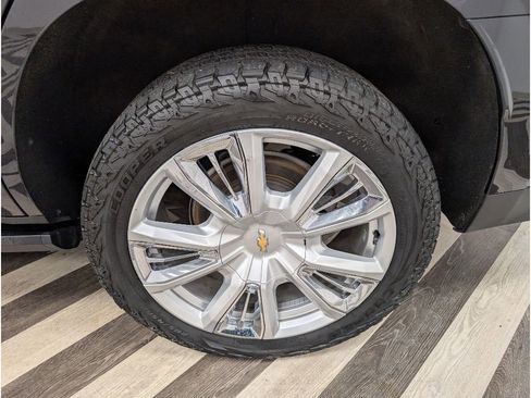 Used 2021 Chevrolet Tahoe High Country w/ Premium Package image 21