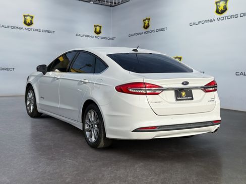 Used 2017 Ford Fusion SE image 3