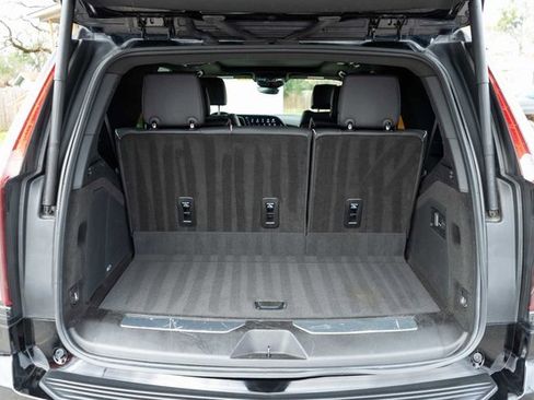 Used 2024 Cadillac Escalade Sport image 8
