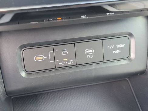 New 2026 Hyundai Tucson Limited FWD image 24