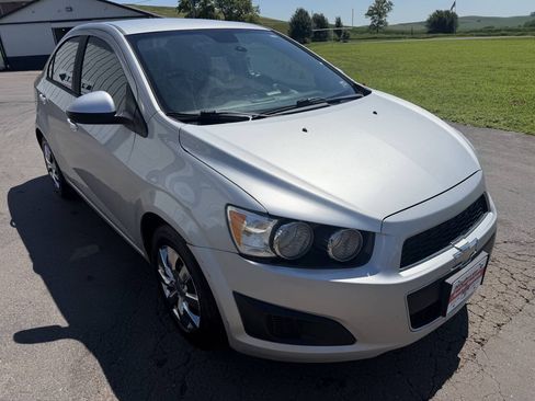 Used 2013 Chevrolet Sonic LS FWD image 7