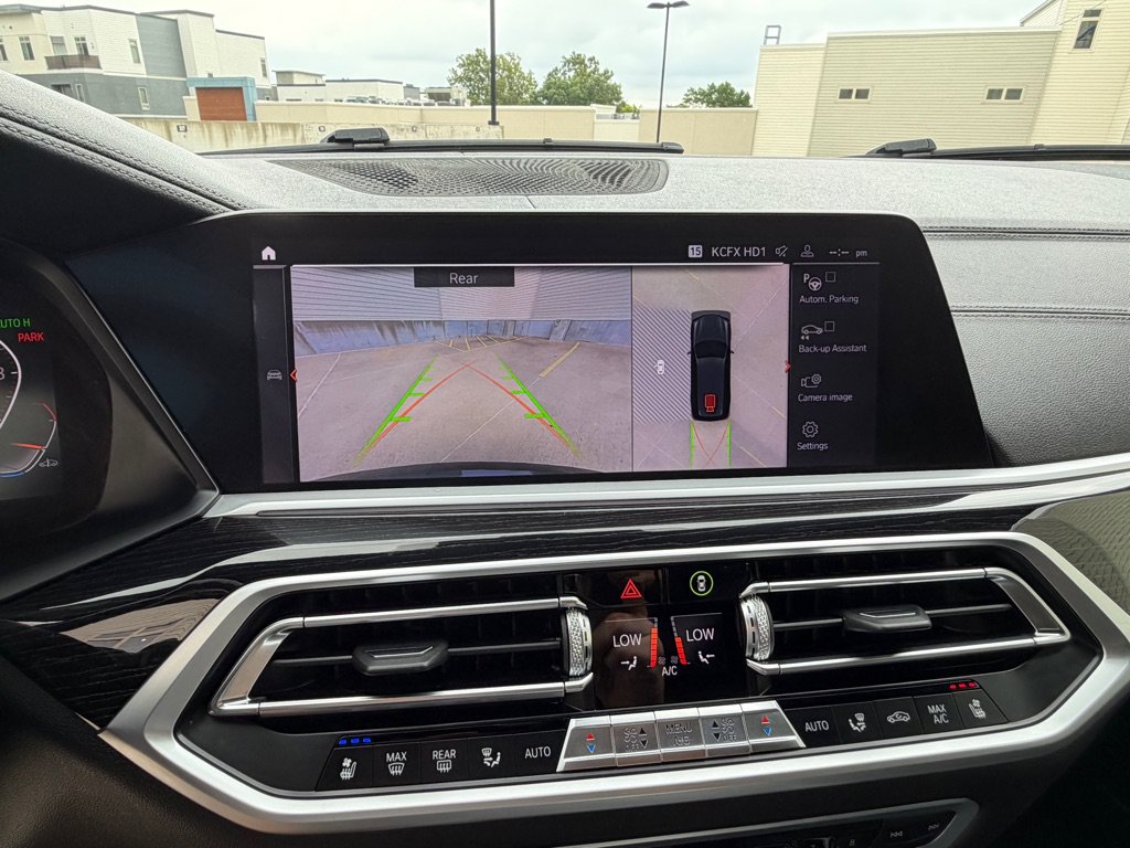 Used 2019 BMW X7 xDrive40i w/ Premium Package AWD/4WD image 12