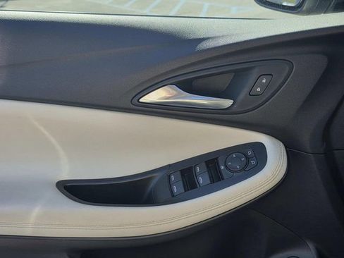 Used 2024 Buick Encore GX Preferred image 18