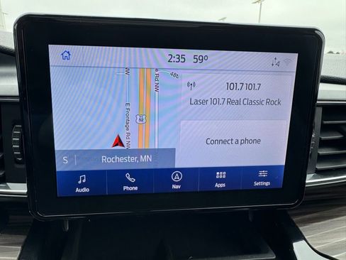 Used 2021 Ford Explorer Limited w/ Equipment Group 301A image 3