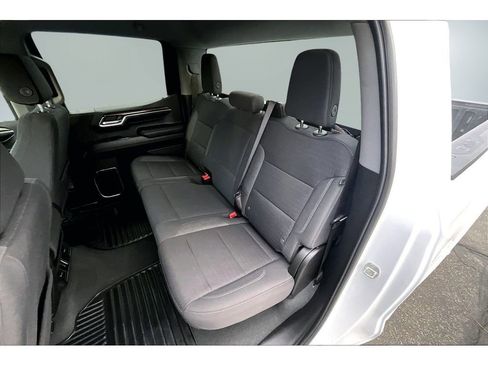Used 2024 GMC Sierra 1500 SLE image 20