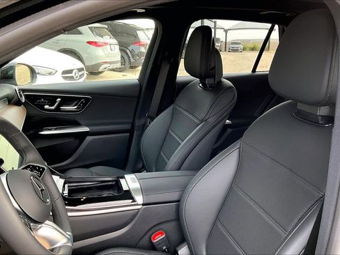 New 2026 Mercedes-Benz GLC 300 image 17