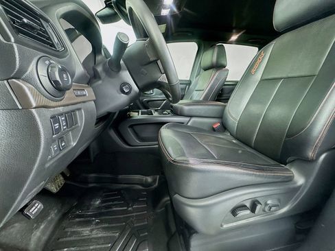 Used 2021 Nissan Titan PRO-4X w/ Pro-4x Convenience Package image 24