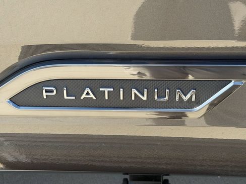 Used 2025 Toyota Tundra Platinum AWD/4WD image 11