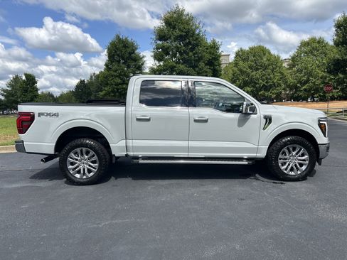 Used 2026 Ford F150 Lariat w/ Equipment Group 501A Mid AWD/4WD image 10